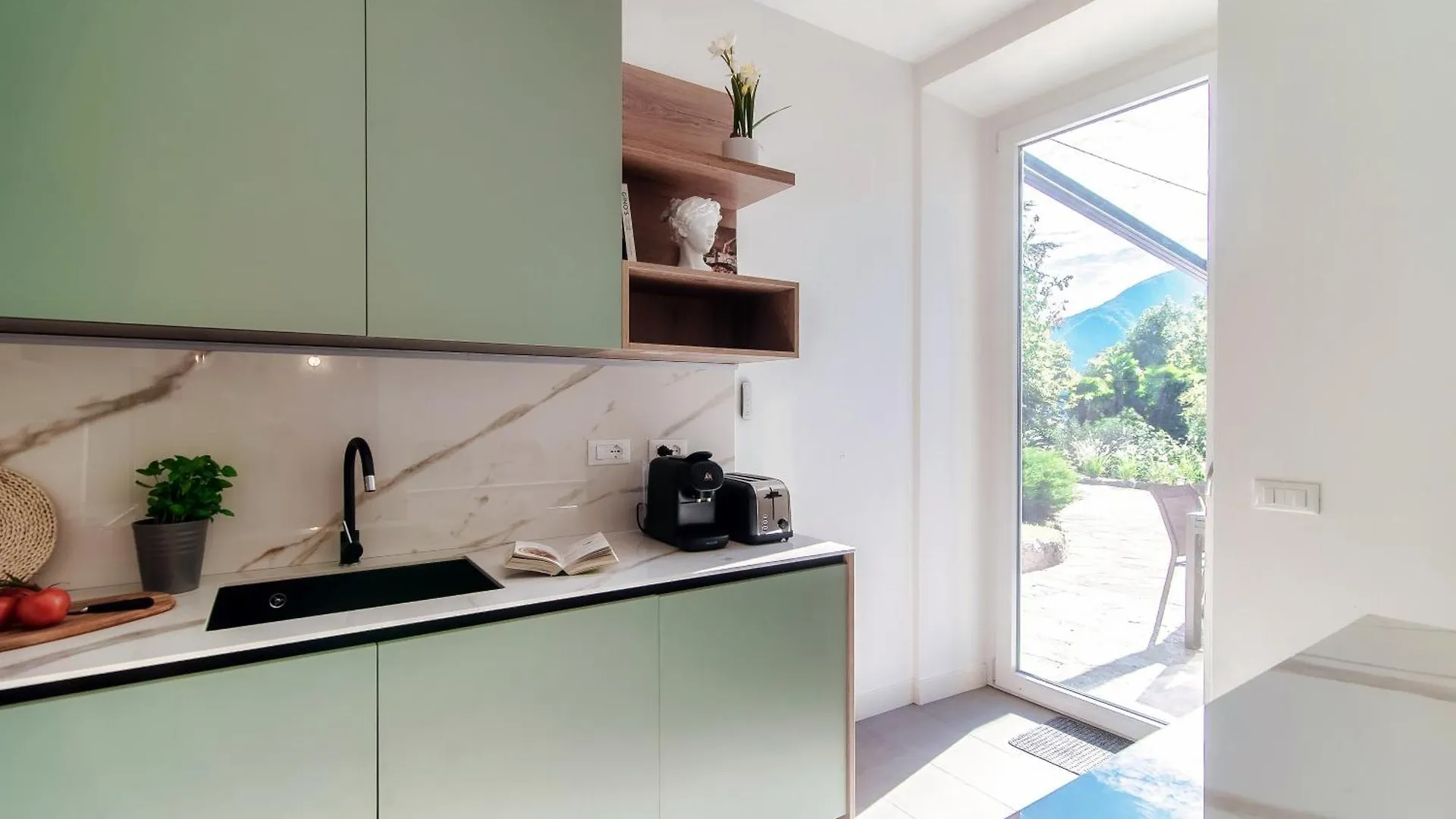 לנו Villa Riva - By Myhomeincomo